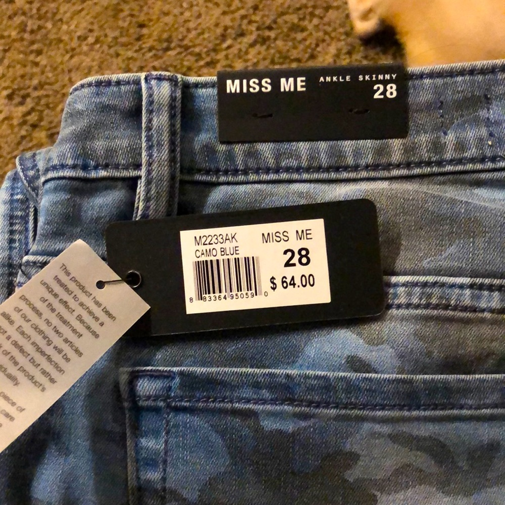 New with tags miss me ankle skinny camo jeans